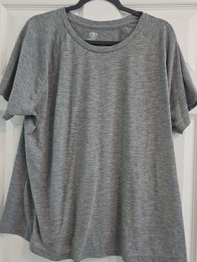 Athletic Works Women's Heather Gray Performance Short Sleeve Tee